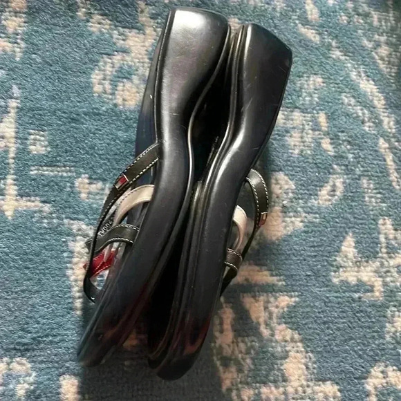 Tommy Hilfiger leather red white and blue sandal slides seven - Picture 3 of 7